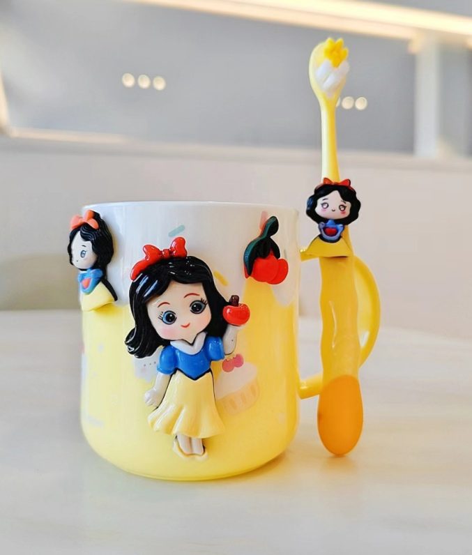 Cốc Uống Nước Cho Bé, Cốc Đánh Răng Cho Bé Hình Nhân Vật Hoạt Hình Dễ Thương